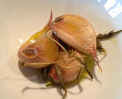 橄榄油渍大蒜 Ail confit selon Alain Ducasse