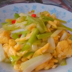 韭黄炒鸡蛋