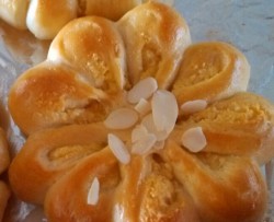 飘香椰蓉花式面包