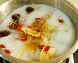 凌小喵半份猪肚鸡