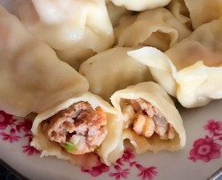 鲜虾荸荠饺子