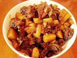 土豆烧鸡