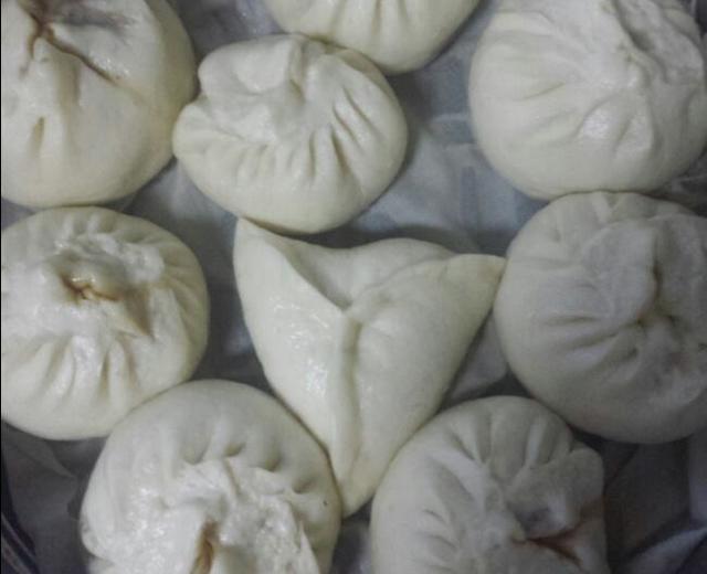 莙荙菜包子