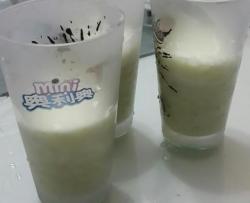 百香果青葡萄椰汁饮