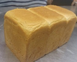 红豆土司面包