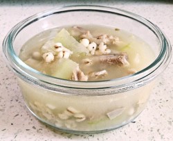 清淡不腻又好吃的冬瓜薏米排骨汤