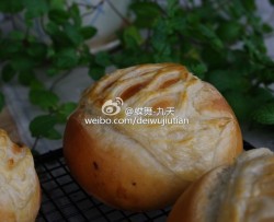 酥皮蓝莓果酱包by:普蓝高科蓝莓美食特约撰稿人