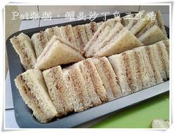 罐头沙丁鱼三文治