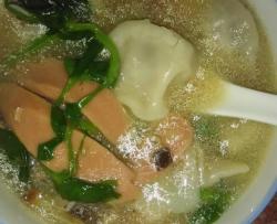 金针菇火腿饺子汤