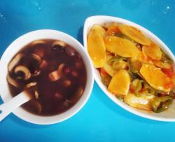 简单易做、营养均衡的小套餐丨番茄炒山药和蘑菇豆豆汤·圆满素食