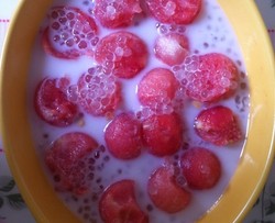 西瓜椰奶西米露