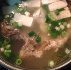 斑鱼豆腐汤