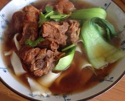 红烧排骨扯面