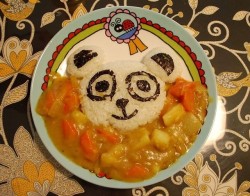 卡通餐-熊猫咖喱饭