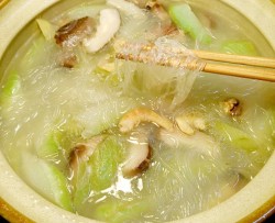 虾米冬菇合掌瓜粉丝汤