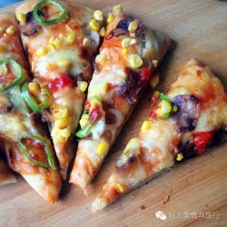 薄饼脆皮香肠pizza