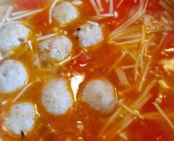 番茄贡丸金针菇汤