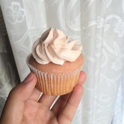 粉红色杯子蛋糕 rose cupcake