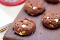 双麦”巧克力饼干