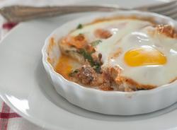 意式香肠蛋盅 Oeufs En Cocotte