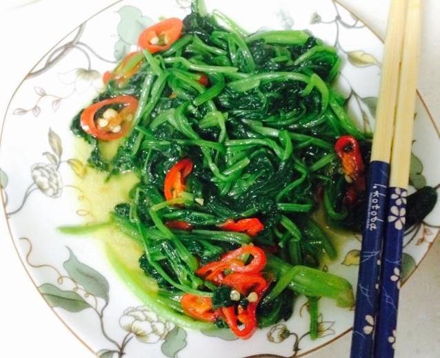 小米椒炒菠菜
