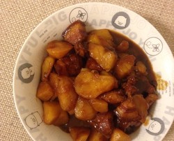 红烧肉炖土豆