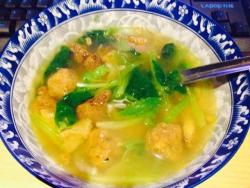 豆腐素丸子菠菜汤