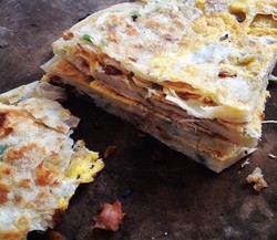可能是最好吃系列--鸡蛋葱油饼