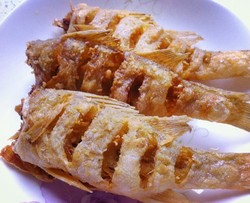酥炸鲈鱼