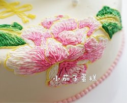 超简单的奶油霜刺绣花朵