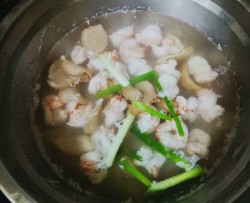 萝卜干虾仁汤