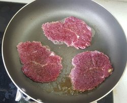 黑椒牛排