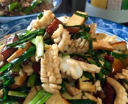 韭菜香干醋烹鲜鱿