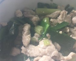 超简单蒜苗炒肉-生酮饮食系列