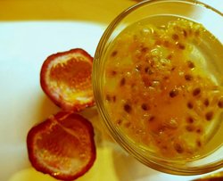 橙橙亮的百香果