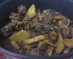 韩式排骨炖茄子土豆