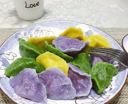 彩色饺子