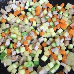 胡萝卜土豆焖饭