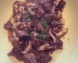 香菇土豆藜麦焖牛肉饭