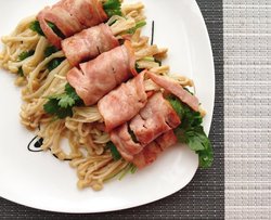 电饭煲版培根金针菇卷