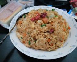 小虾米鹌鹑鸡蛋胡萝卜火腿饭