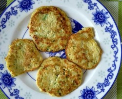 宝宝辅食之鳕鱼白菜葱花鸡蛋饼