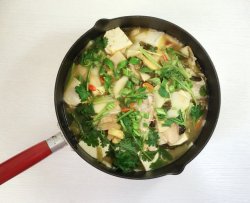 鲜笋豆腐酸菜鱼