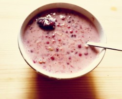 红豆薏仁牛奶营养粥