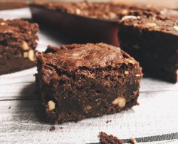 烘焙新手也能快速上手的超美味巧克力布朗尼