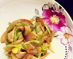 西葫芦炒杏鲍菇