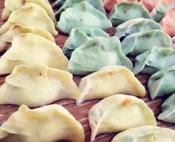 彩色饺子