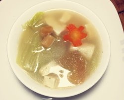 干贝竹荪翡翠白玉汤