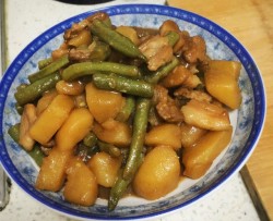 东北菜码—土豆炖豆角费饭神菜