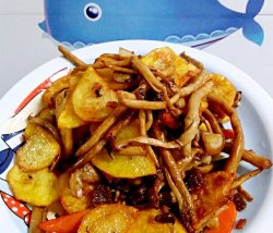 五花肉茶树菇土豆片